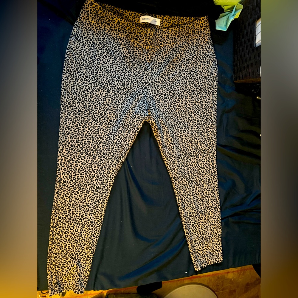 Leopard leggings
